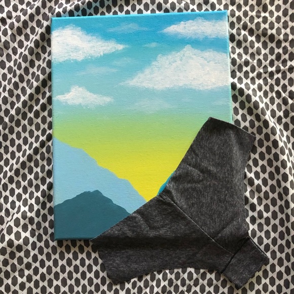 NWT Victorias Secret Pink Seamless Cheeky Grey - Picture 2 of 4